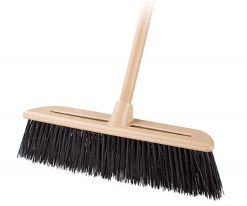 Щетка д/улицы с черен. М6461