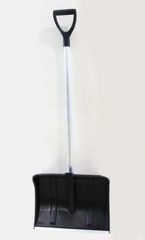 Лопата д/снега пл. "Богатырь" 50*37см. с планкой, ал.черен. d32мм. руч. V-обр усиленная 6965-01 Ковр