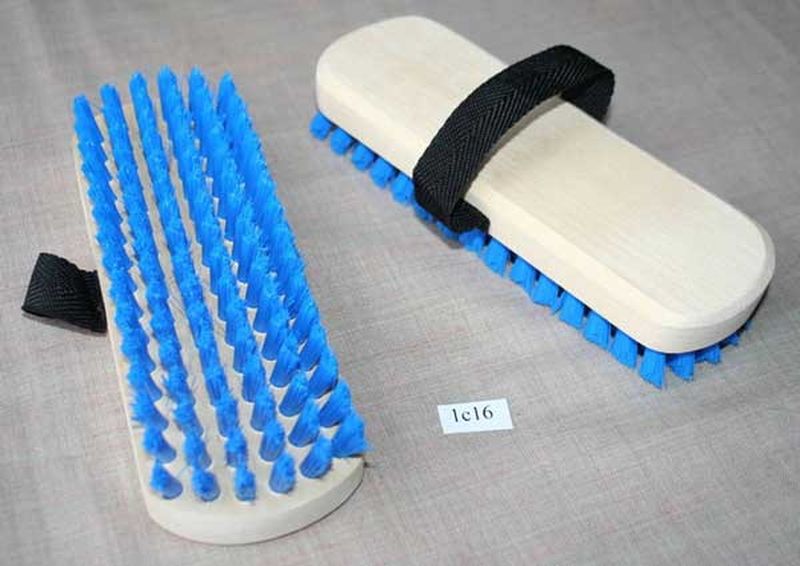 Щетка полотерная 1с16-30 .