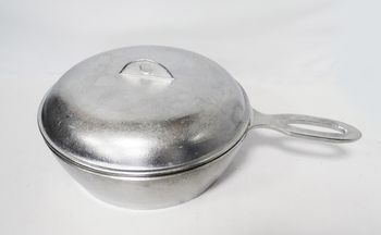 Сковорода Волг. ал. "Сотейник" d240мм. 11600 с/крышк.