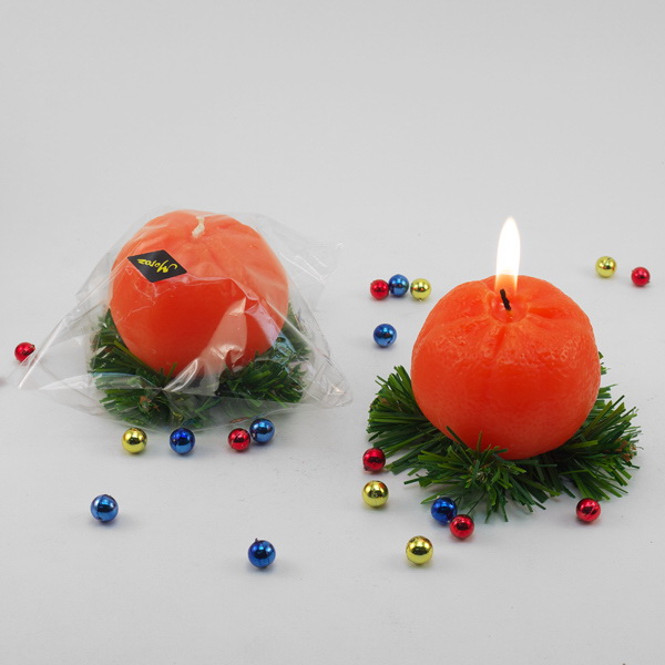 Свеча "Новогодний мандарин" 11042 . Свеча "Новогодний мандарин" 11042 .