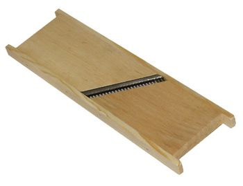 Терка д/корейск.морков. (дерево) широкая 85*250мм. 1019 Д